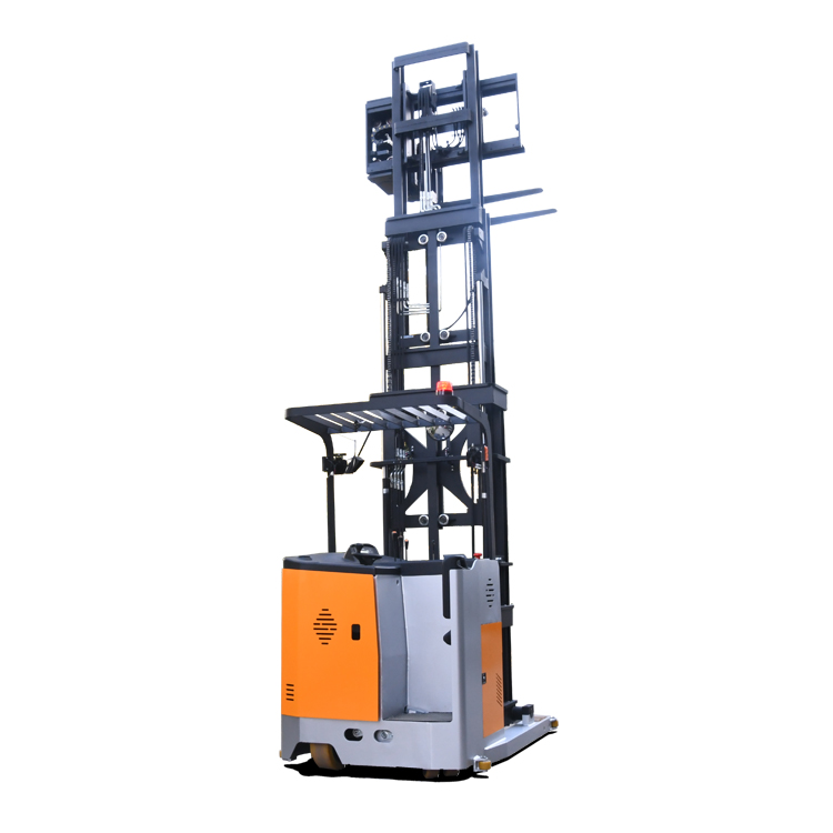 Why Electric Forklifts Can Improve Your Warehouse Storage Capacity